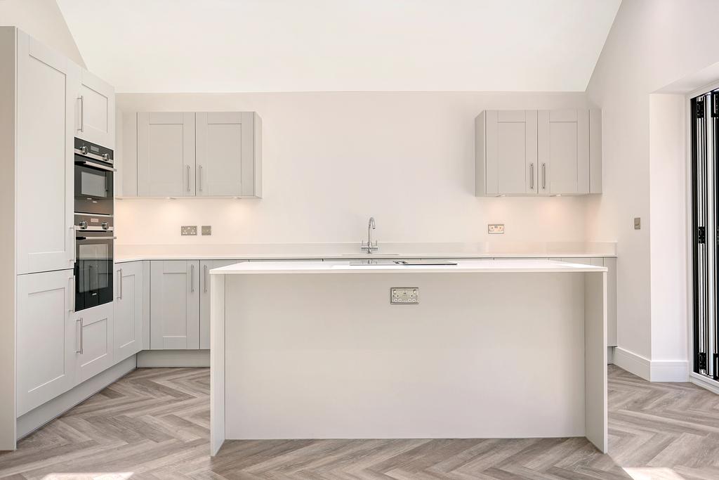 86 8v8a4557 21 Copy Copy