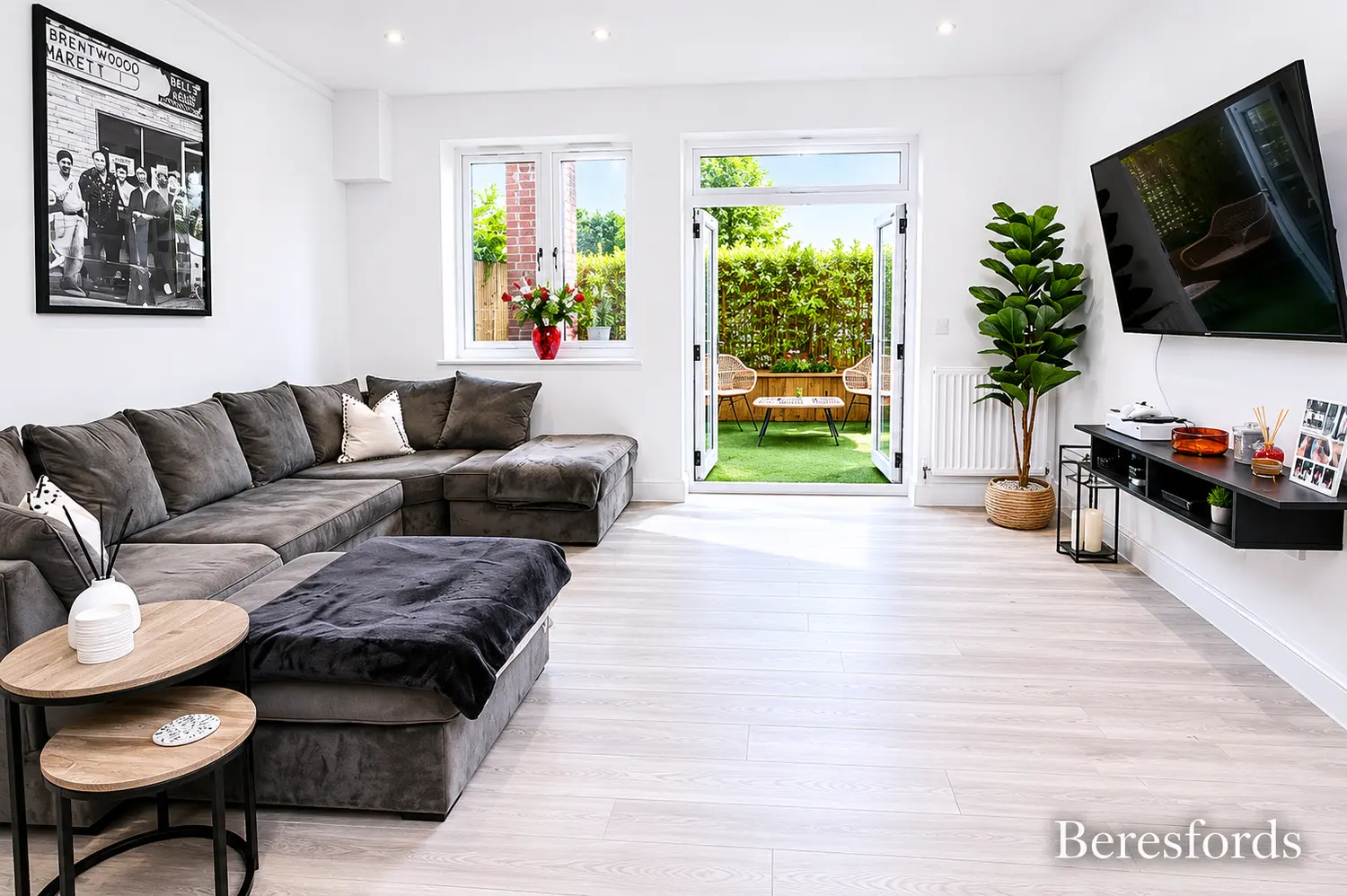 BEL260016 28