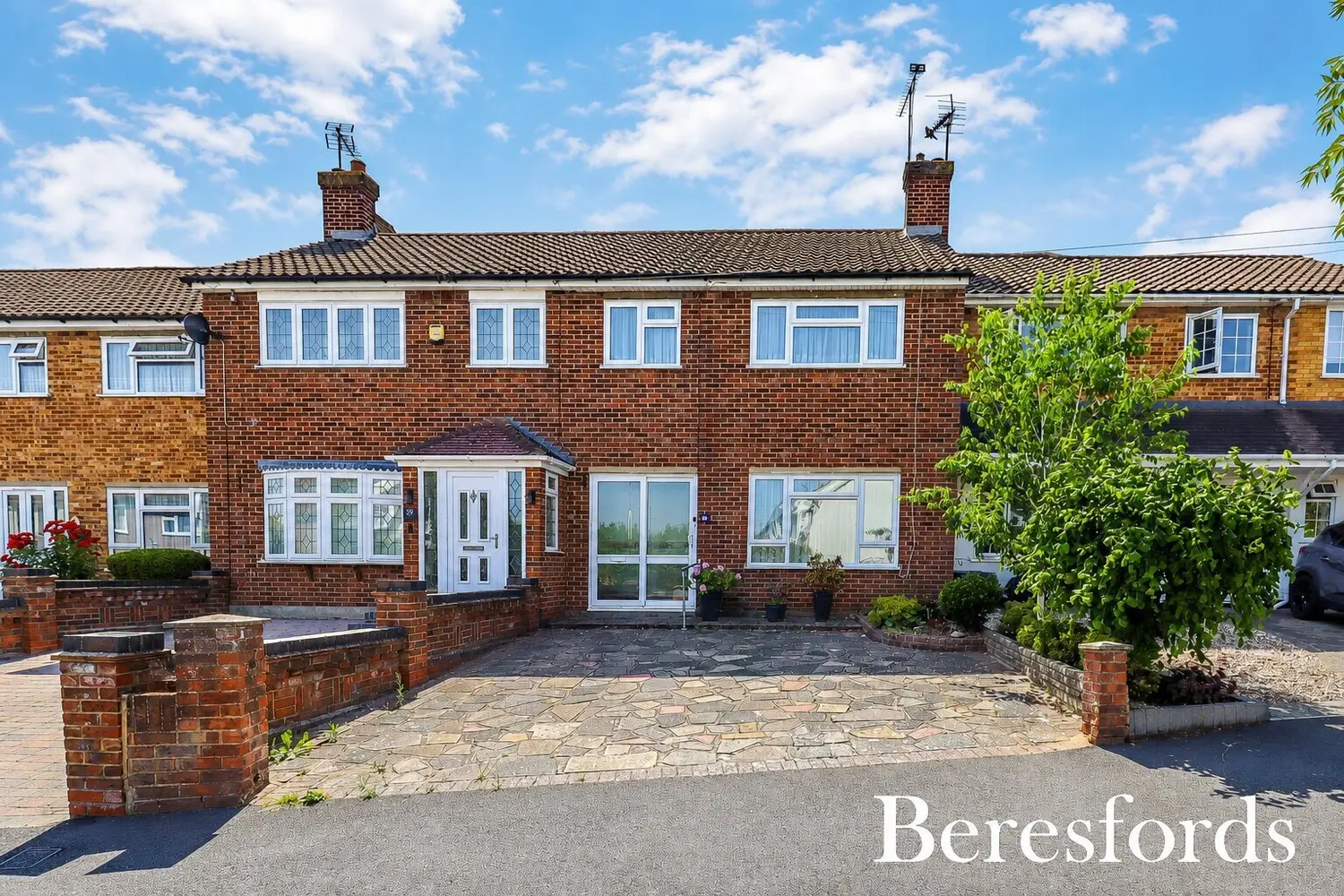 Severn Drive, Upminster, RM14