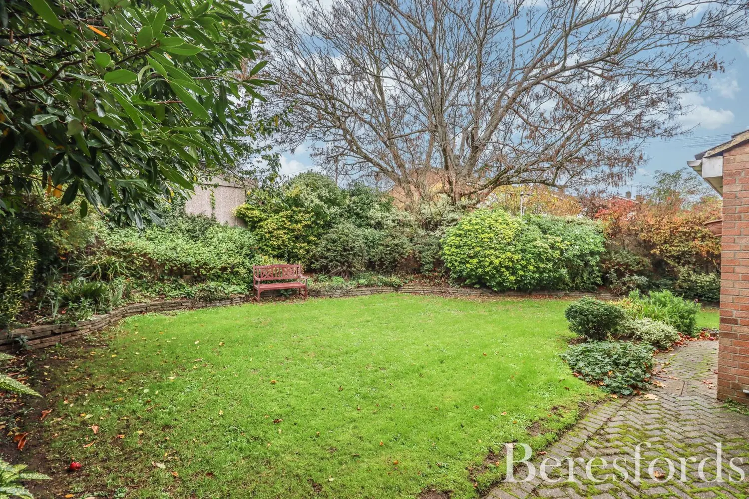 3 bed House for sale in Kelvedon Close, Chelmsford | Beresfords