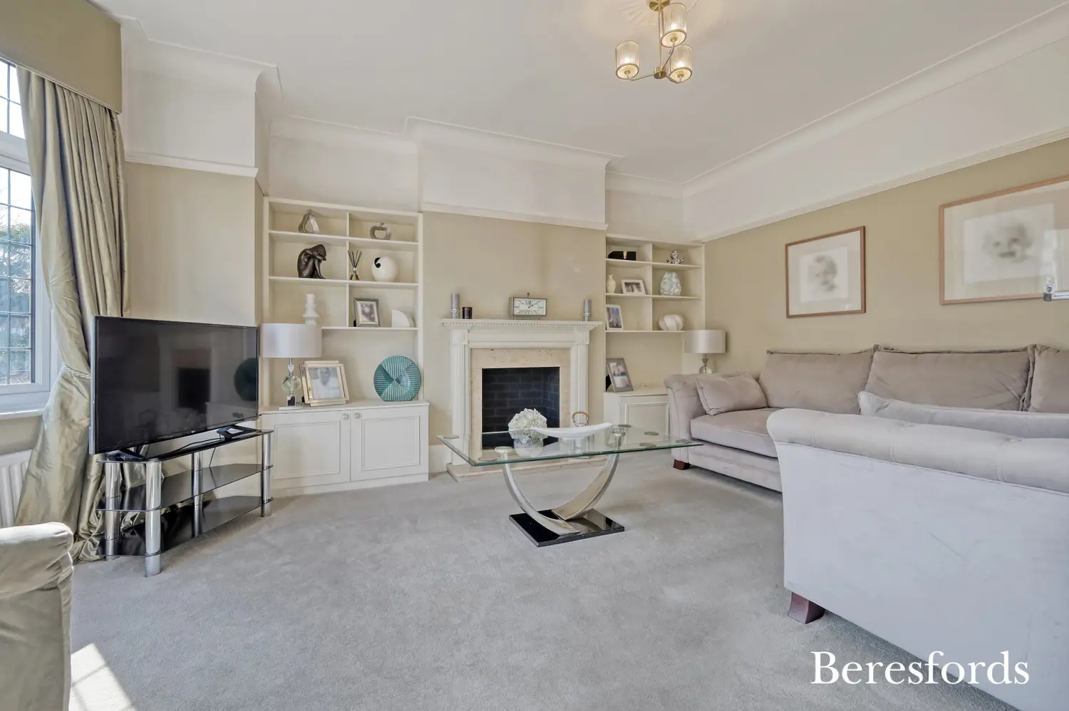 5 bed House for sale in Main Road, Gidea Park | Beresfords