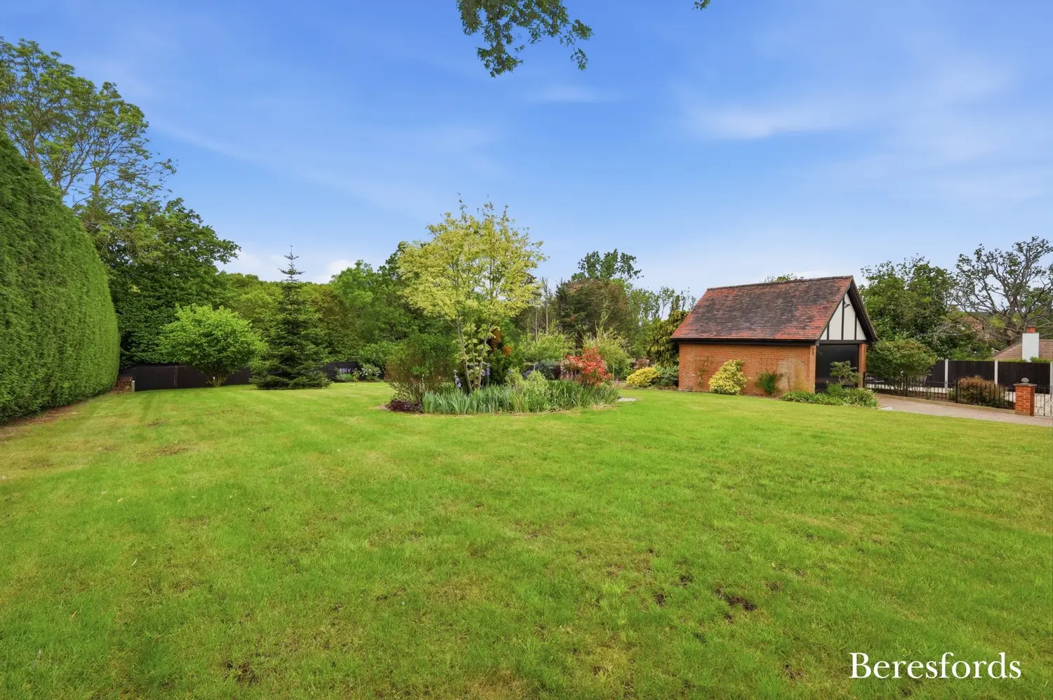 Little Warley Hall Lane, Little Warley, ESSEX, CM13