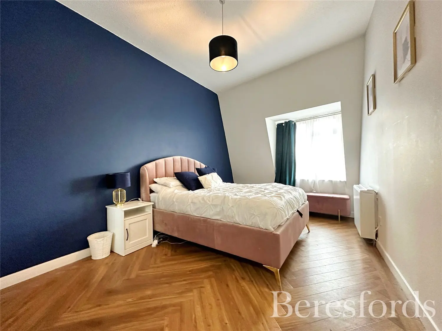 HOS230265 02