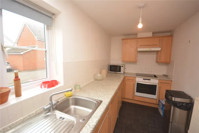 CHL240035 05