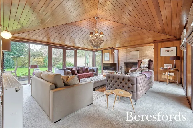 Property in Tor Bryan, Ingatestone alternative image