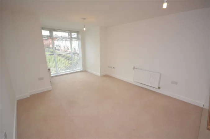 CHL210111 09