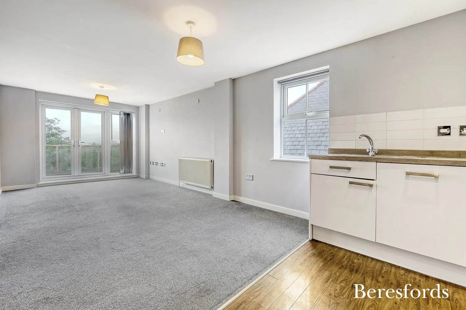 BEL080242 19