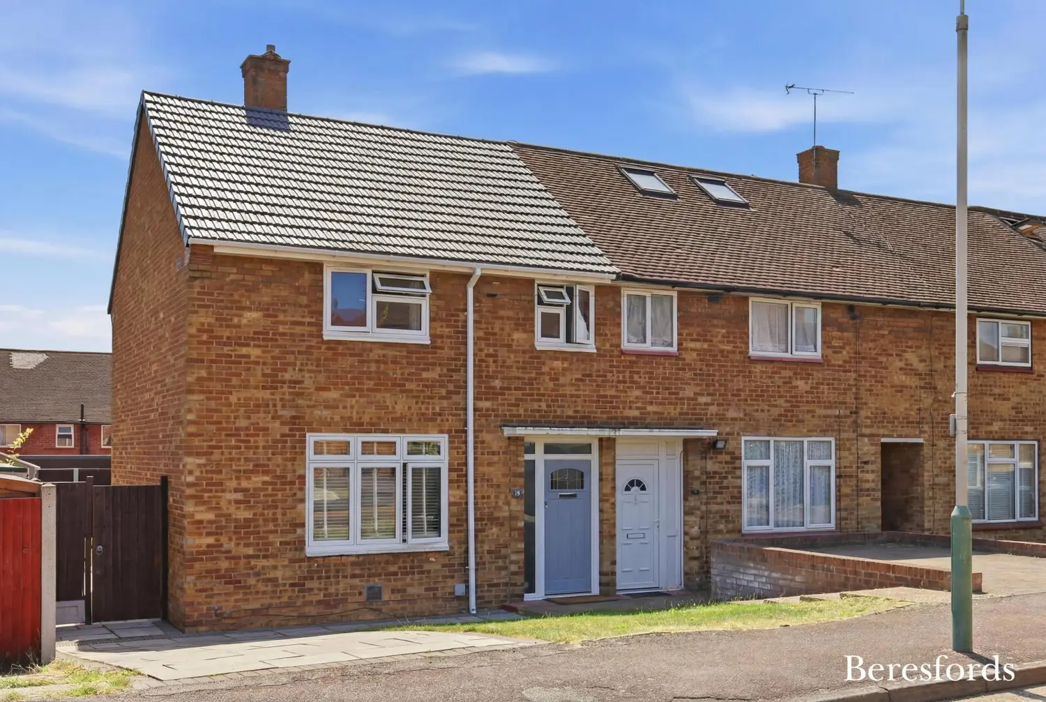 Dewsbury Gardens, Romford, RM3